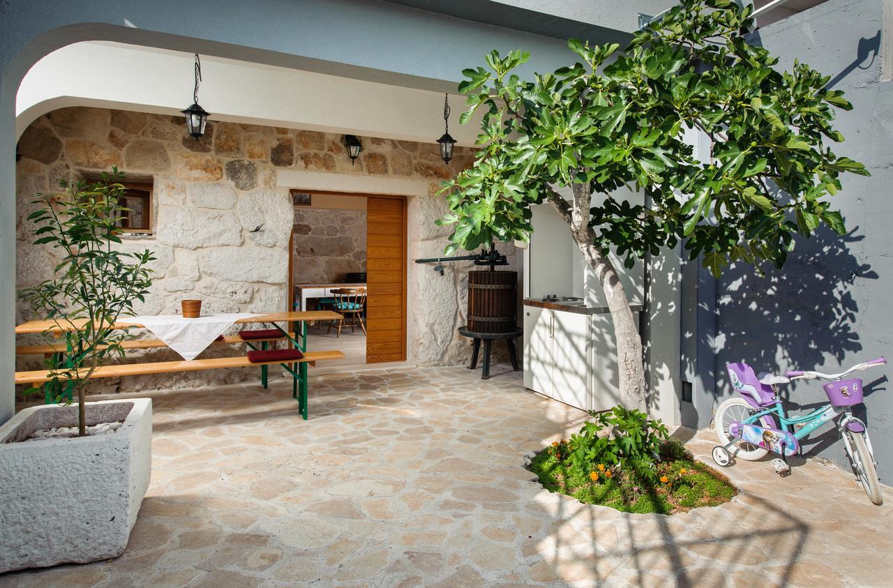 Villa Sv. Vid Sevid Exterior photo